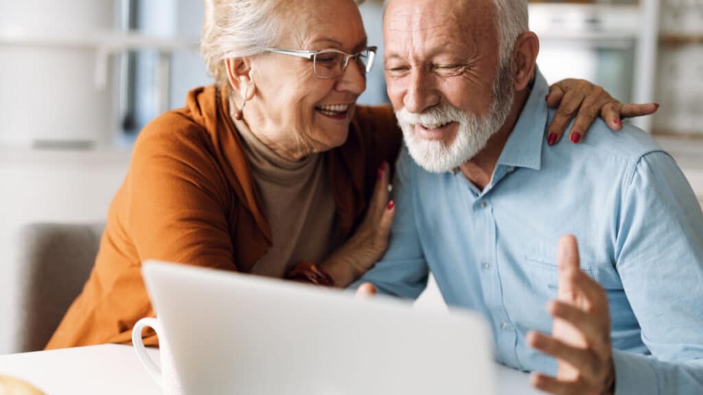 Semi Retirement Jobs 45 Options That Pay Well Savoteur Semi Retirement Jobs 45 Options That Pay Well Savoteur