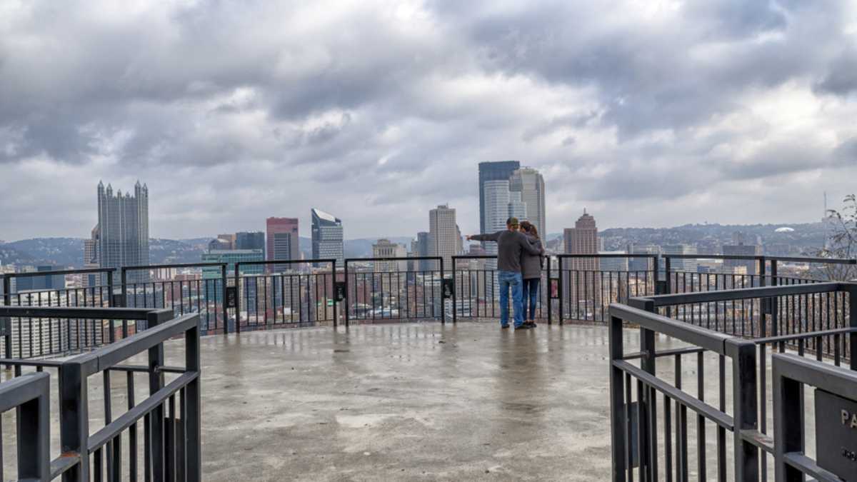 couple enjoy of view of Pittsburgh. Pennsylvania, USA.