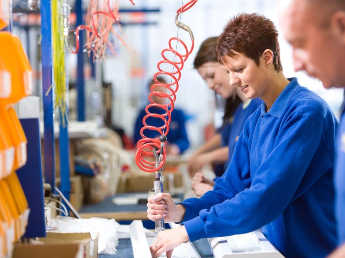 33000 a Year Is How Much an Hour? Full Financial Analysis » Savoteur