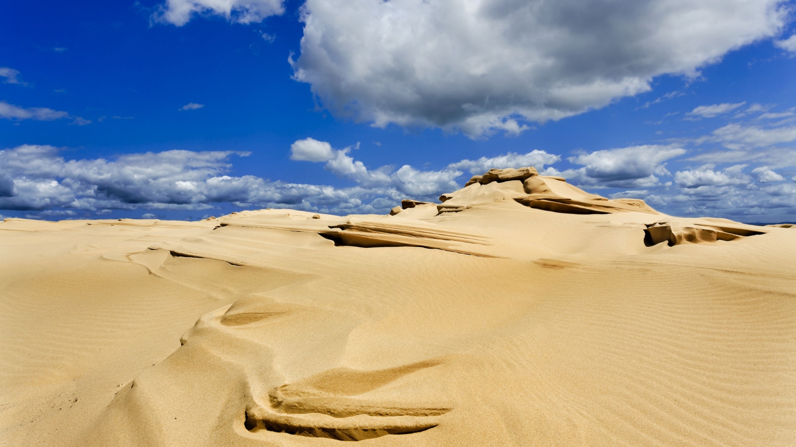 Stockton Beach, Australia