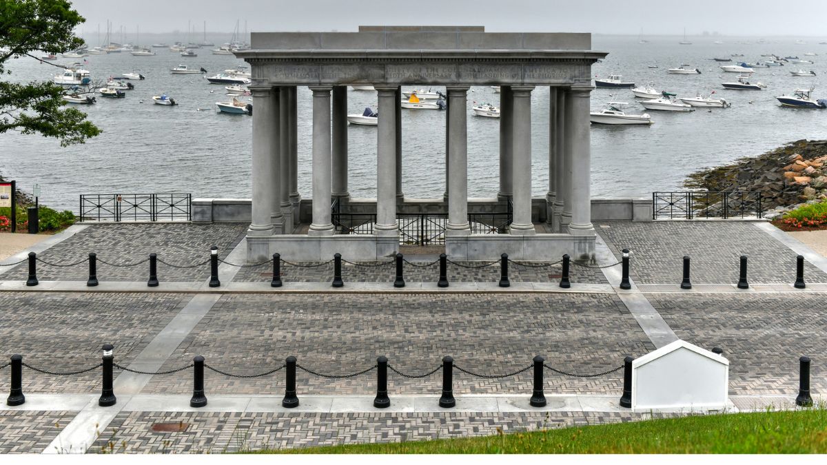 disembarkation point of plymouth rock