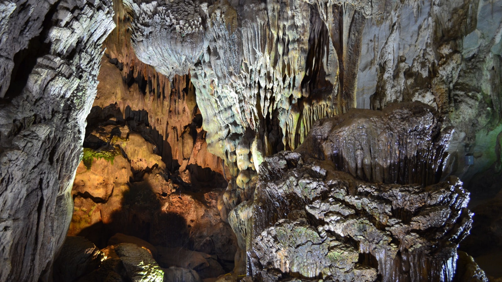 Son Doong Caves, Vietnam