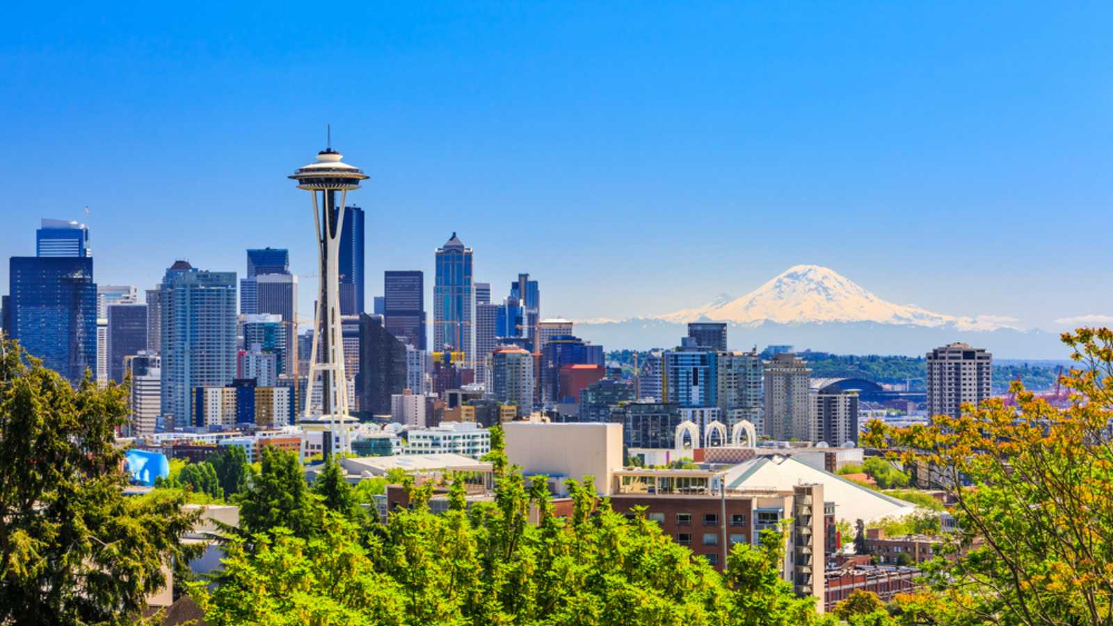 Seattle downtown skyline and Mt. Rainier, Washington.