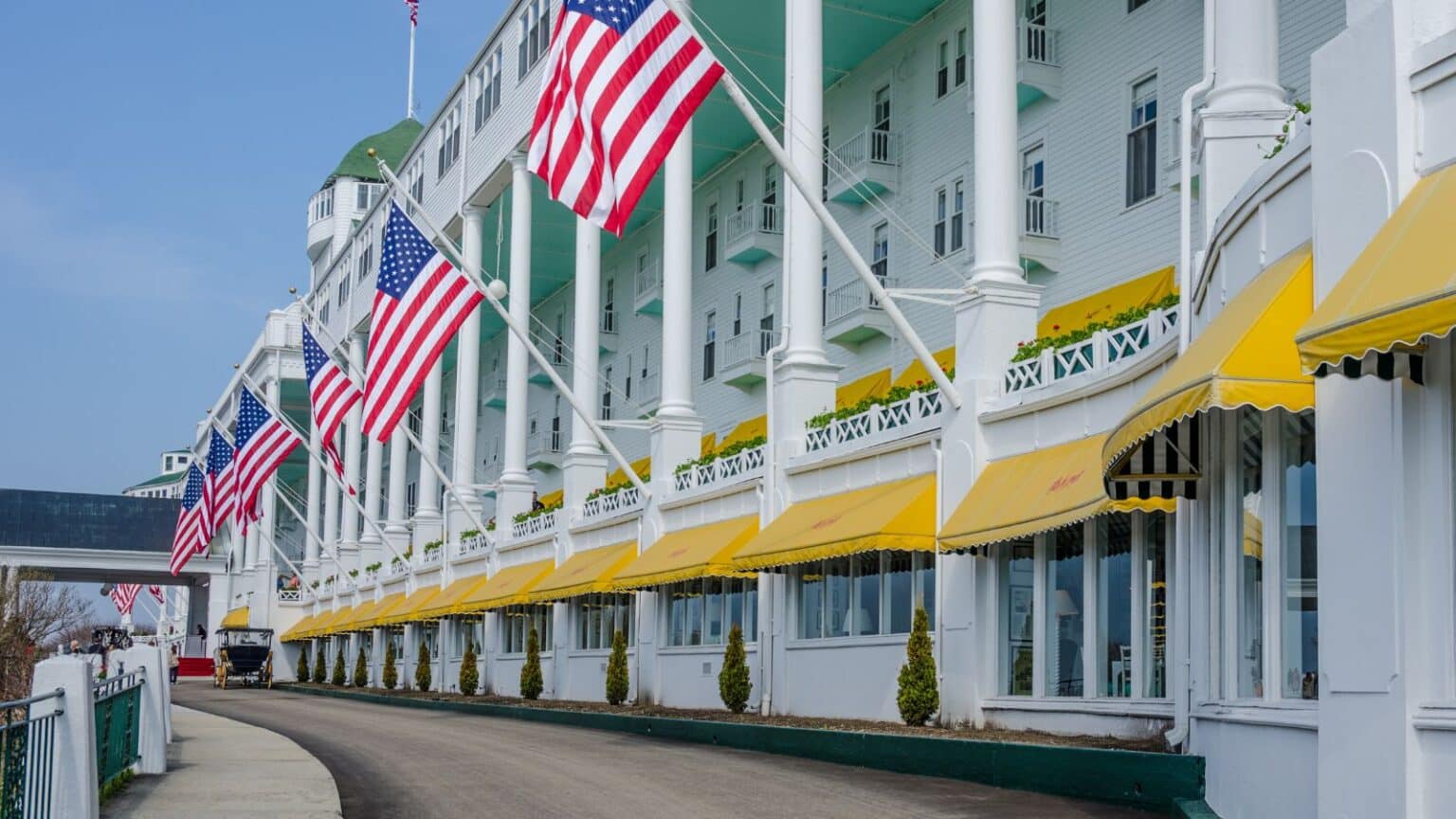 Step Back in Time at the Grand Hotel Mackinac Island » Savoteur